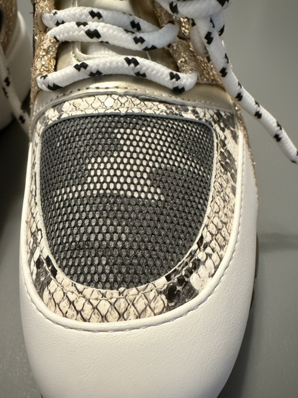 Steve Madden Sneakers Women’s Size 9 Women's / Girls Barra Gold Multi Glitter - Picture 4 of 5